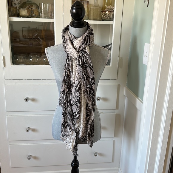 Zara viscose python snake scarf like new - Picture 5 of 8